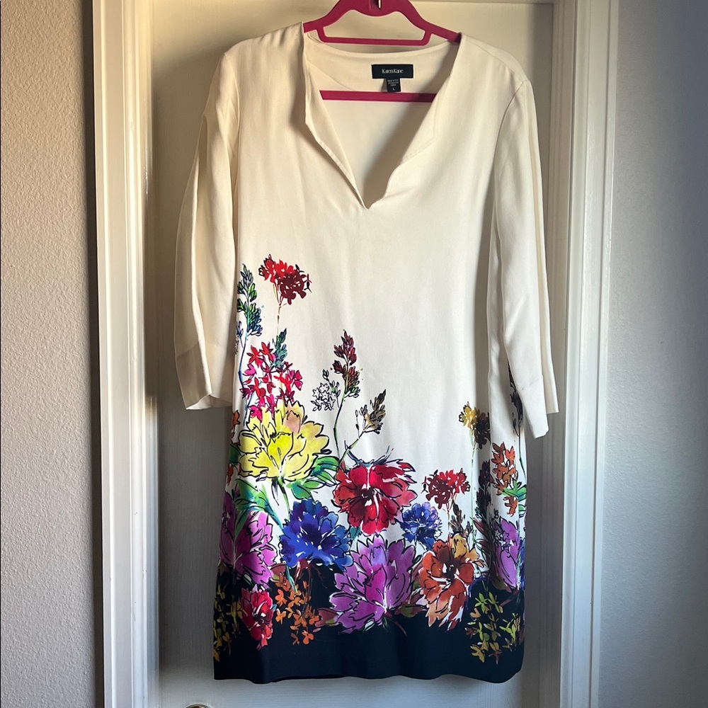 Elegant Floral V-Neck Dress